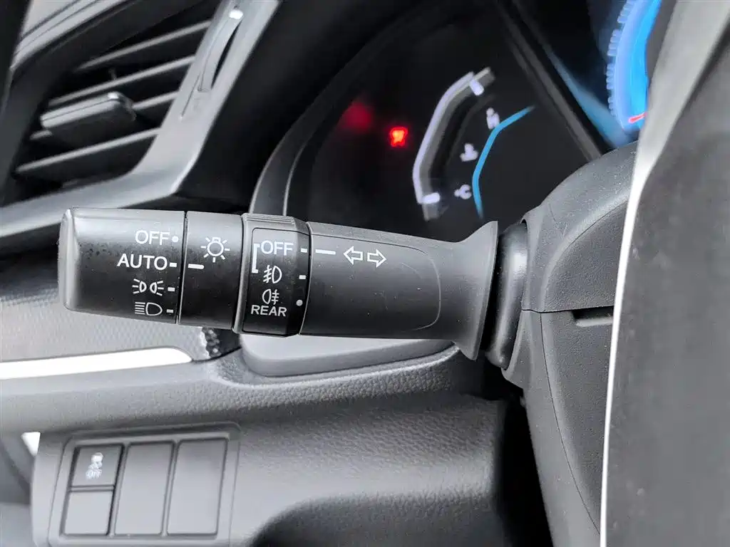 Honda Civic 2021 — фото 21
