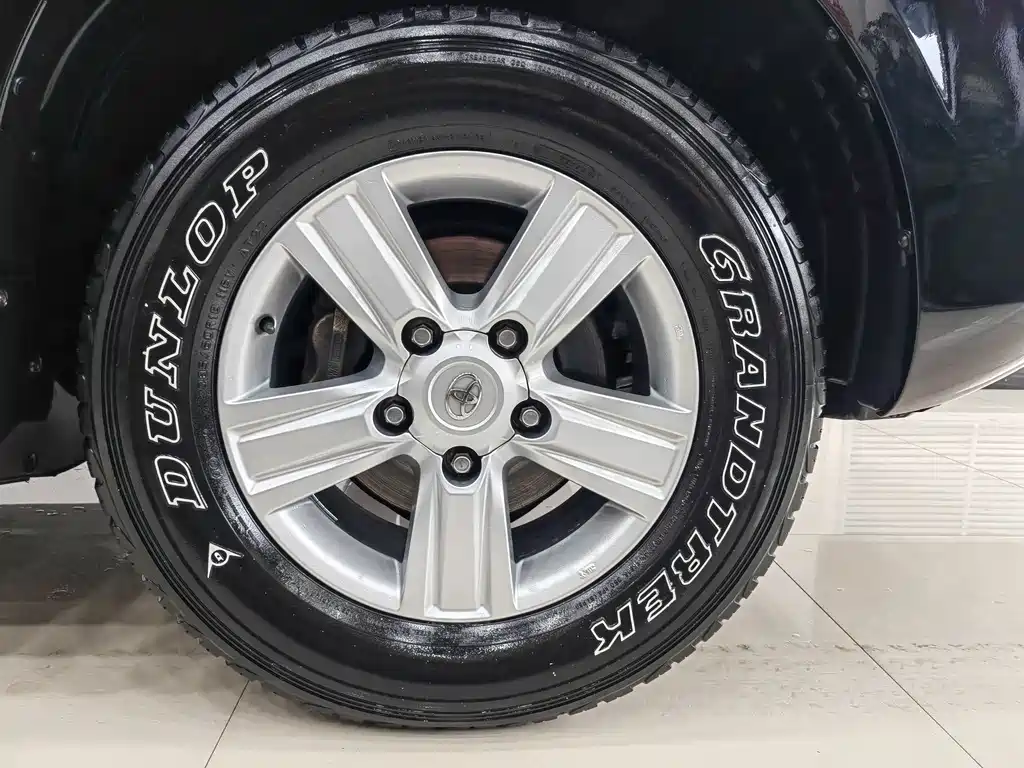 Toyota Land Cruiser 2015 — фото 22