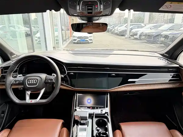 Audi Q7 2023