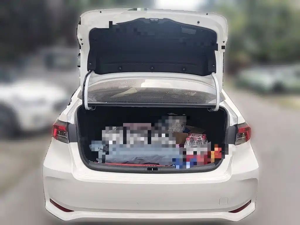 Toyota Corolla 2019 — фото 10