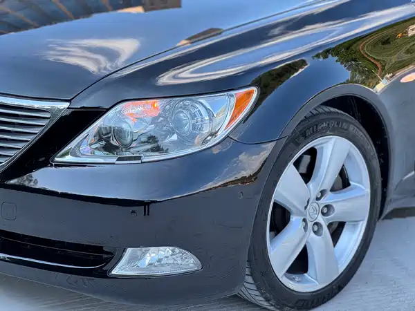 Lexus LS 2006