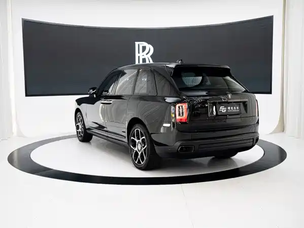 Rolls-Royce Cullinan 2021