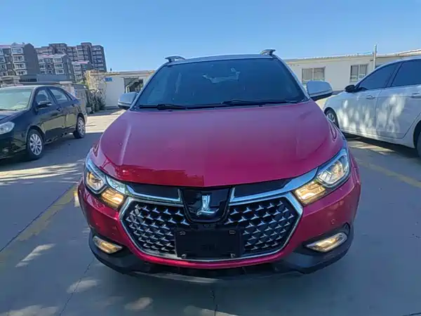 Luxgen U5 SUV 2017
