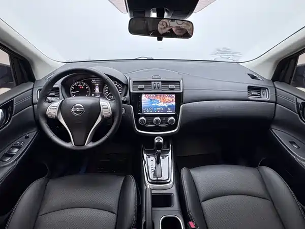 Nissan Tiida 2023