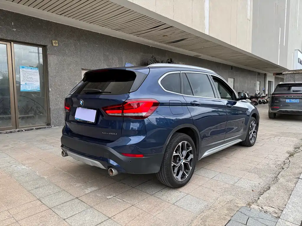 BMW X1 2021