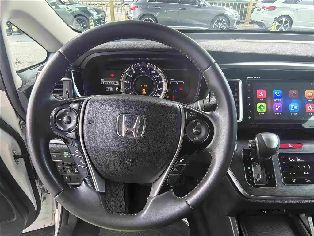Honda Elysion 2017 — фото 18