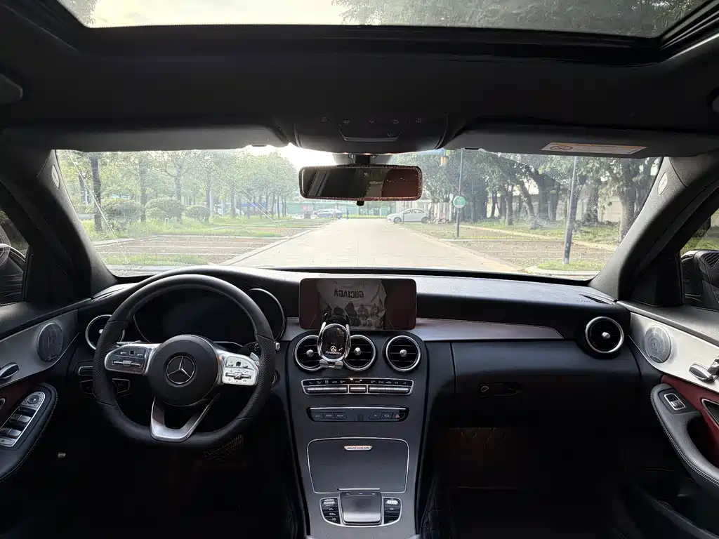 Mercedes-Benz C-Class 2021