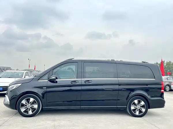 Mercedes-Benz V-Class 2022