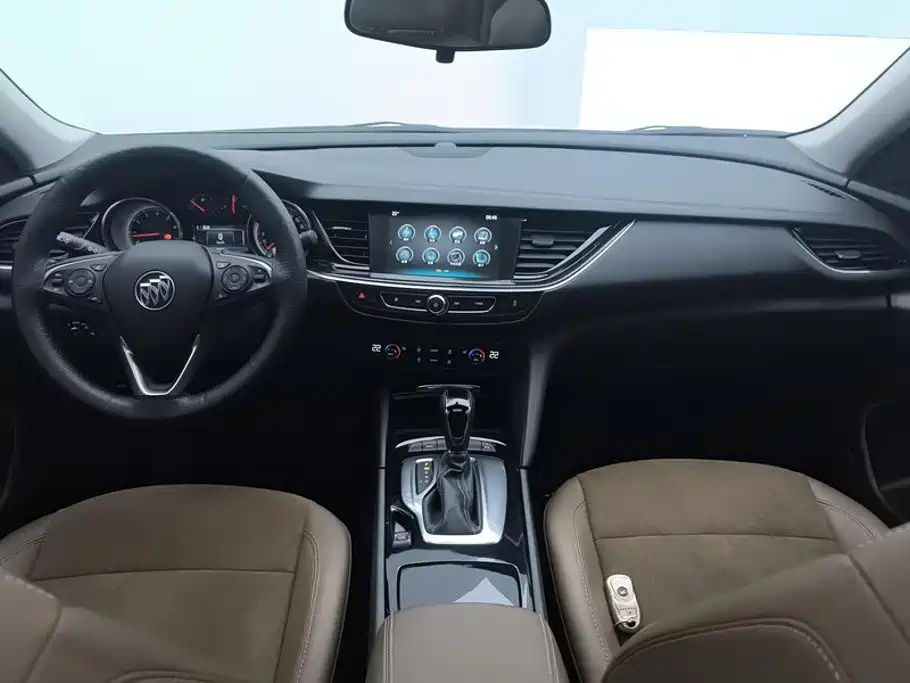 Buick Regal 2019 — фото 12