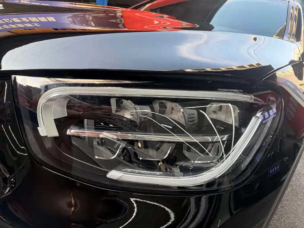 Mercedes-Benz GLC 2023
