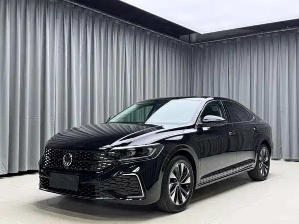 Volkswagen Passat 2022
