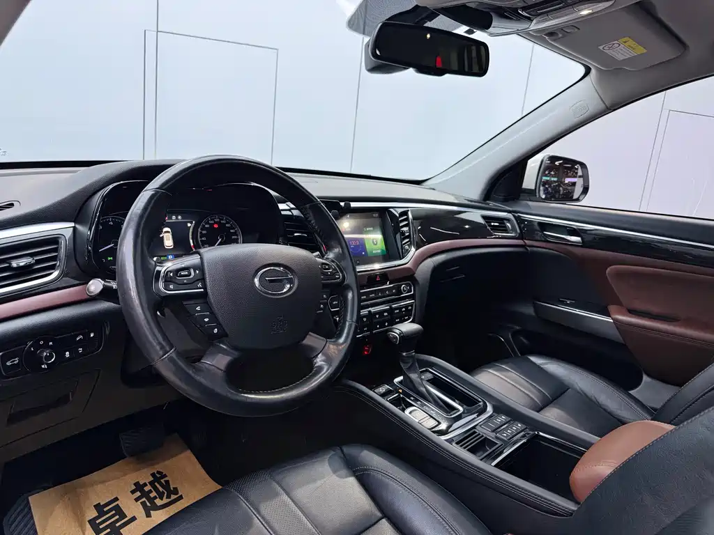 GAC Trumpchi GS8 2018 — фото 8