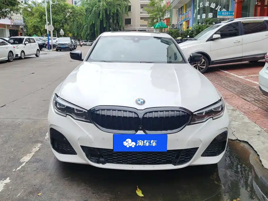 BMW 3 Series 2021