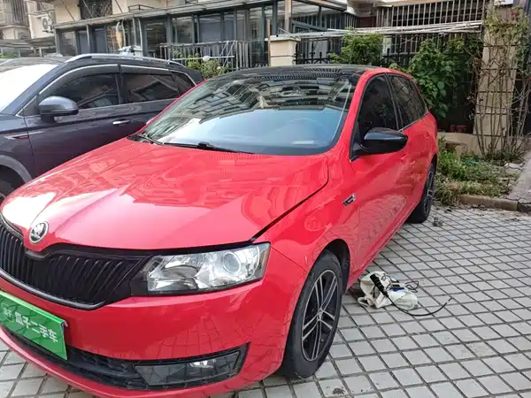 Skoda Rapid Spaceback 2016