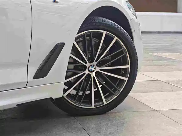 BMW 5 Series 2020