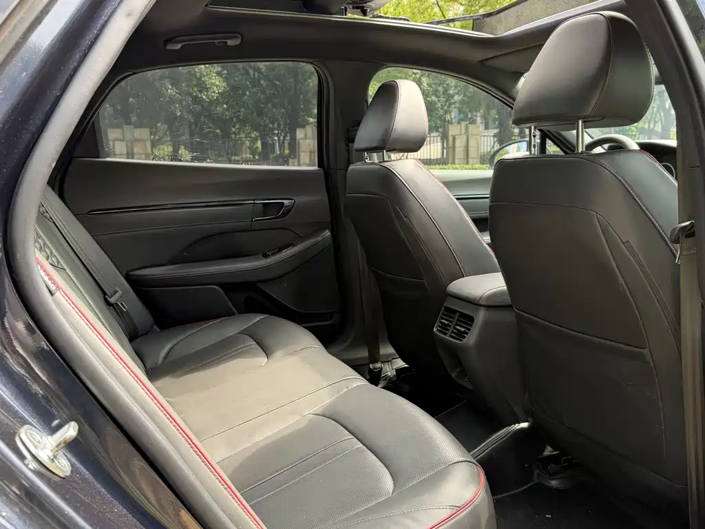 Hyundai Sonata 2020 — фото 19