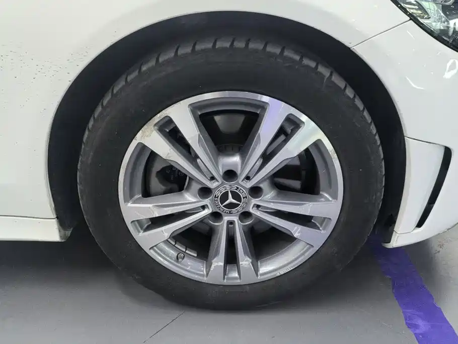 Mercedes-Benz C-Class 2021