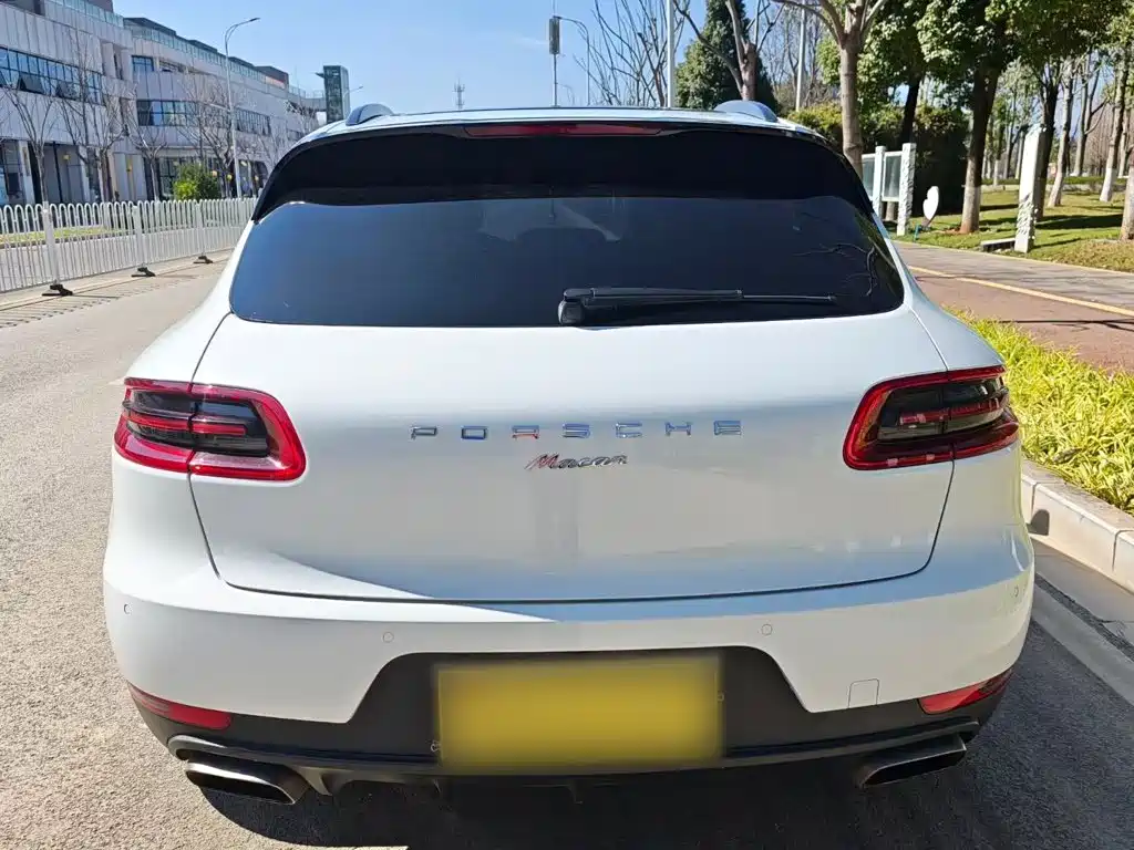 Porsche Macan 2015 — фото 11