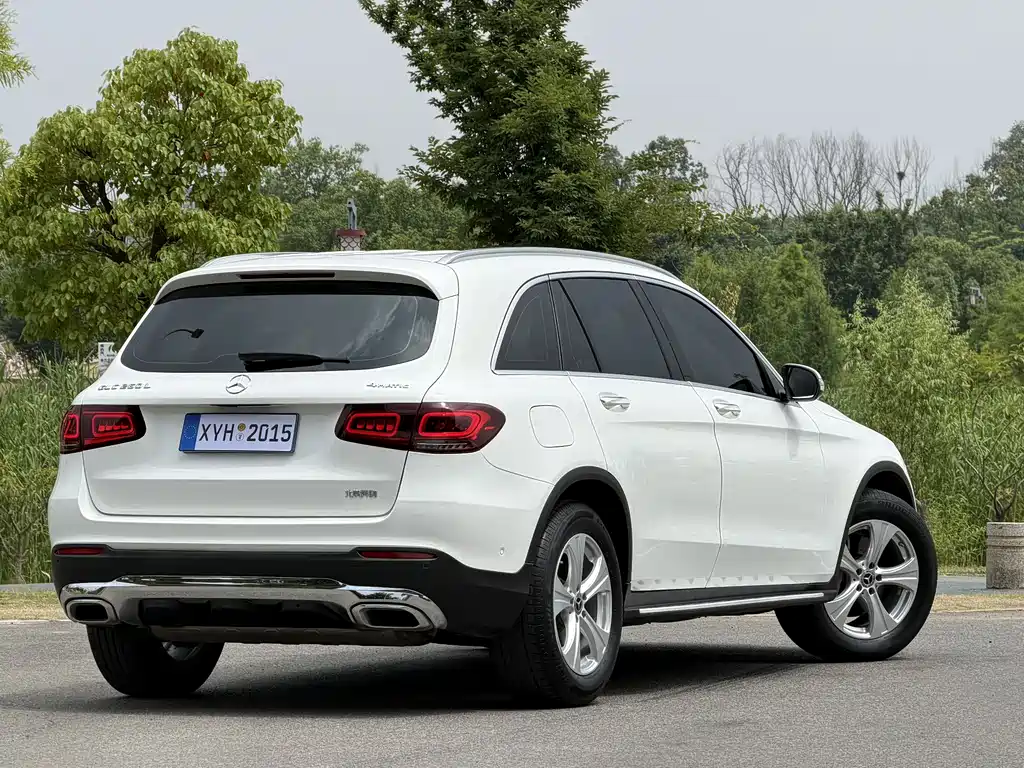 Mercedes-Benz GLC 2020 — фото 19