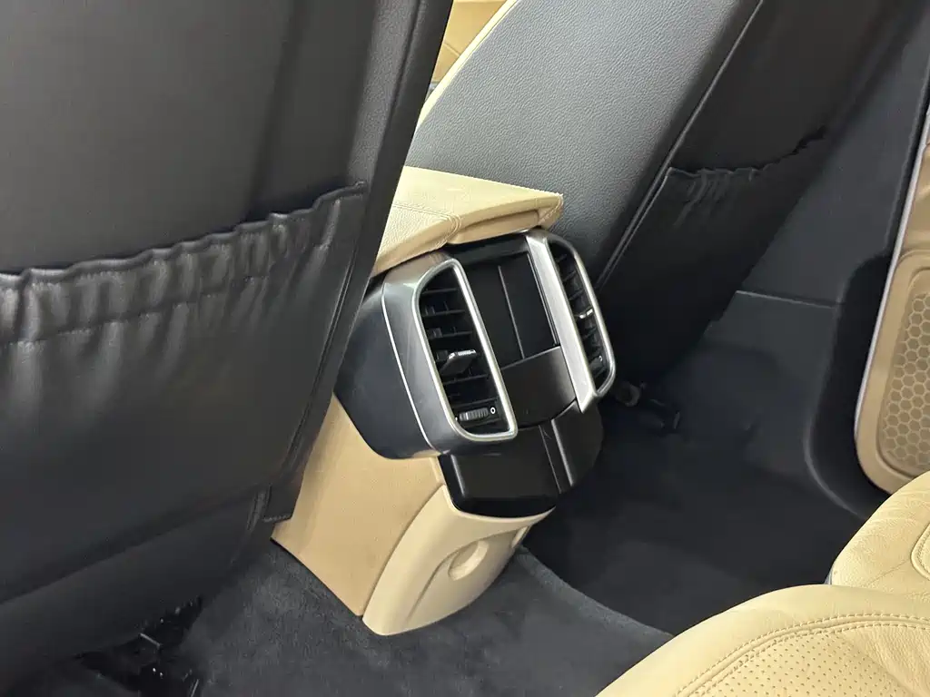 Porsche Cayenne 2016 — фото 19
