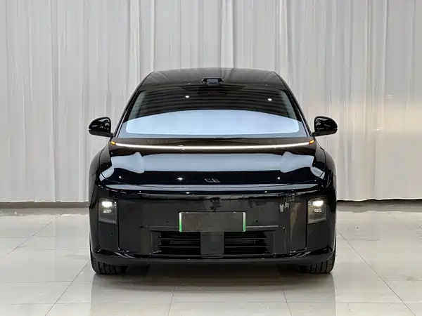 Li Auto i8 2026