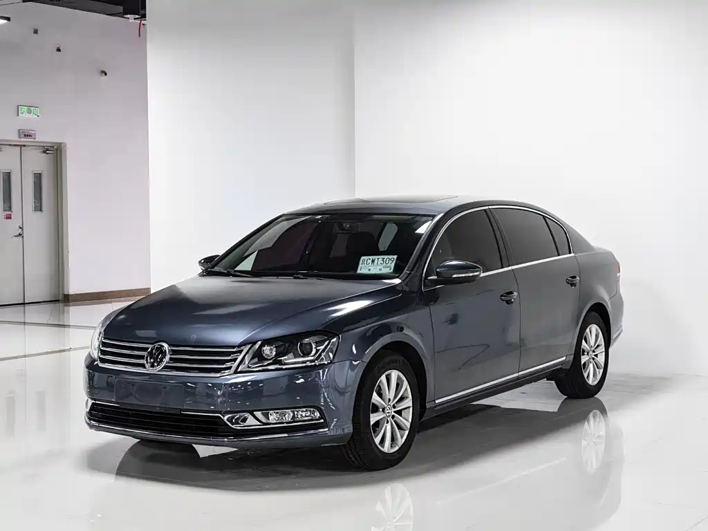 Volkswagen Magotan 2012