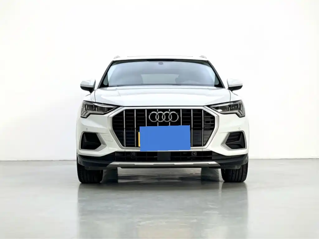 Audi Q3 2019 — фото 2