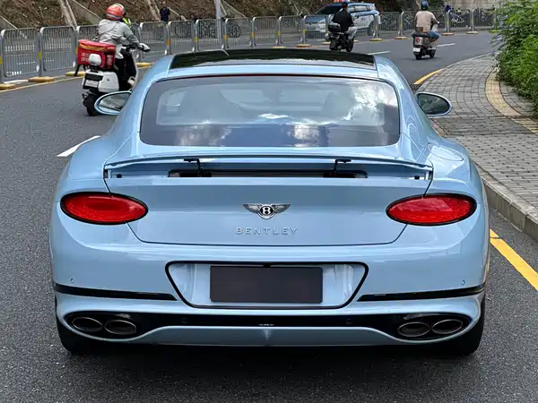 Bentley Continental 2023