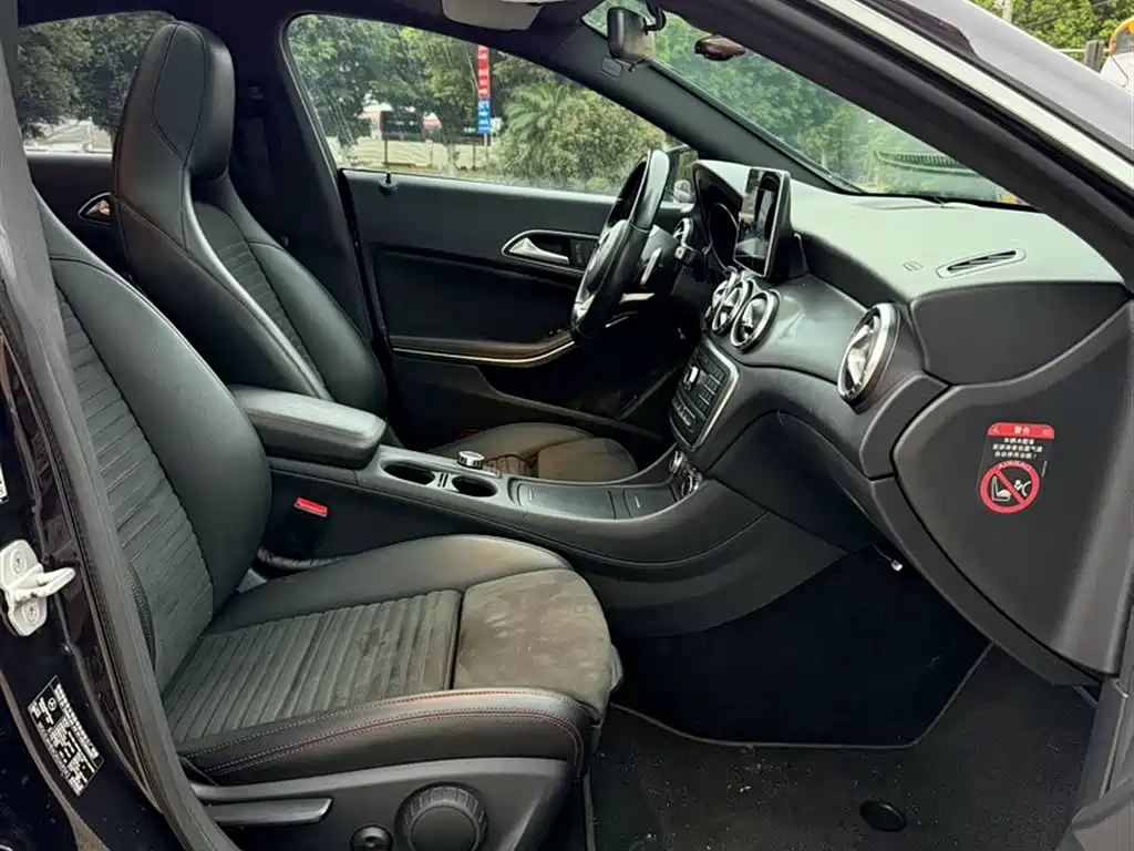 Mercedes-Benz CLA 2016 — фото 11
