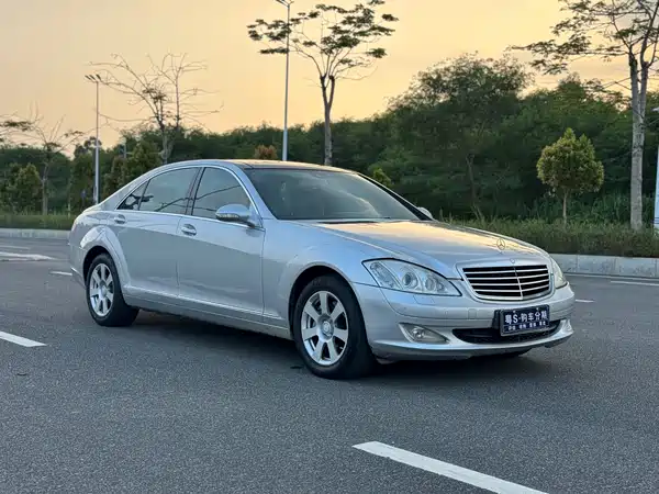 Mercedes-Benz S-Class 2008