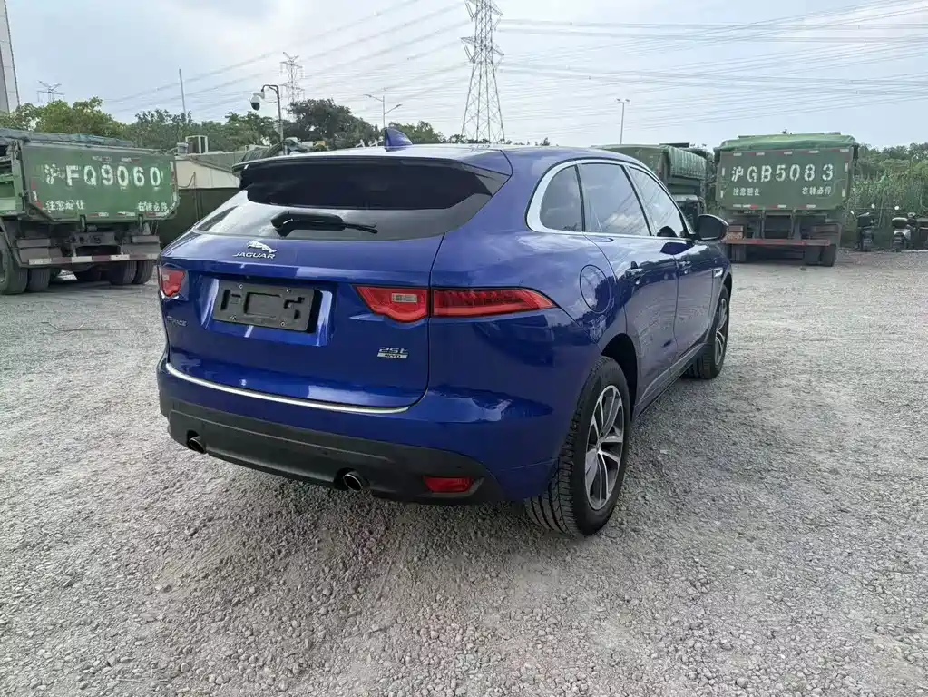 Jaguar F-PACE 2017 — фото 9