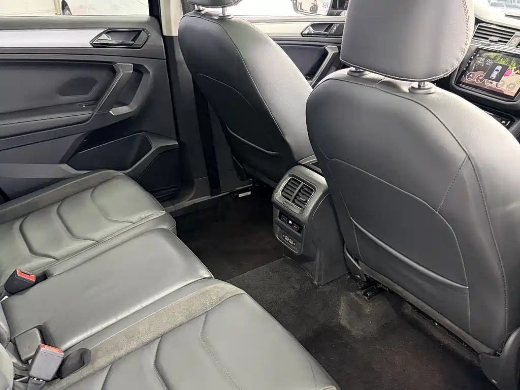 Volkswagen Tiguan L 2019 — фото 26