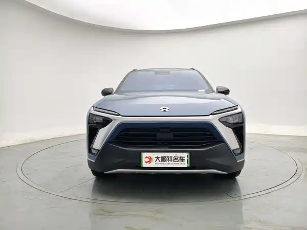 NIO ES8 2022