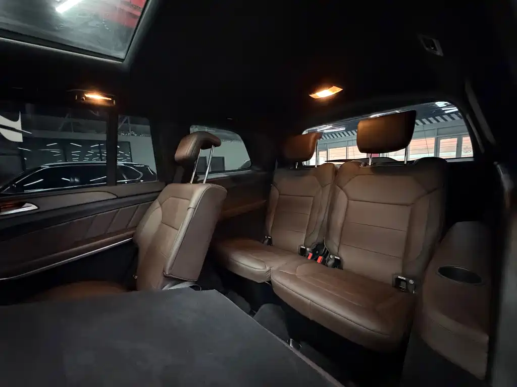 Mercedes-Benz GL-Class 2015 — фото 32