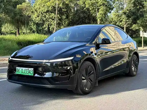 Tesla Model Y 2026