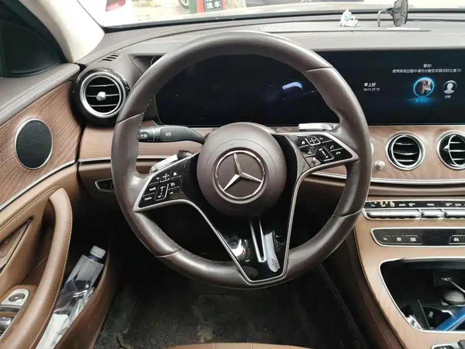 Mercedes-Benz E-Class 2021 — фото 14