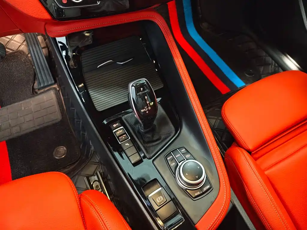 BMW X2 2021 — фото 19