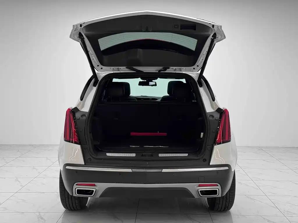 Cadillac XT5 2022 — фото 10