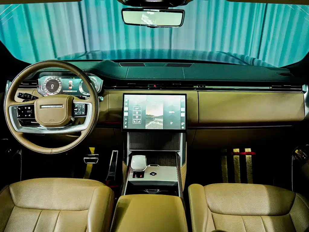 Land Rover Range Rover 2025 — фото 11