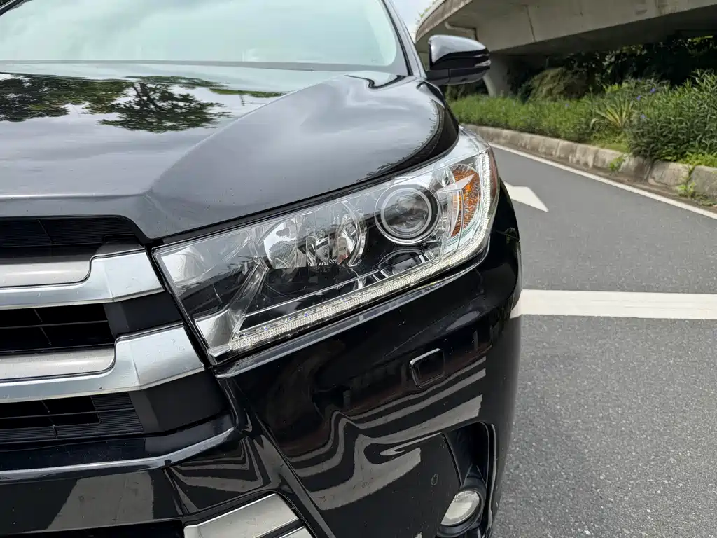 Toyota Highlander 2018 — фото 4