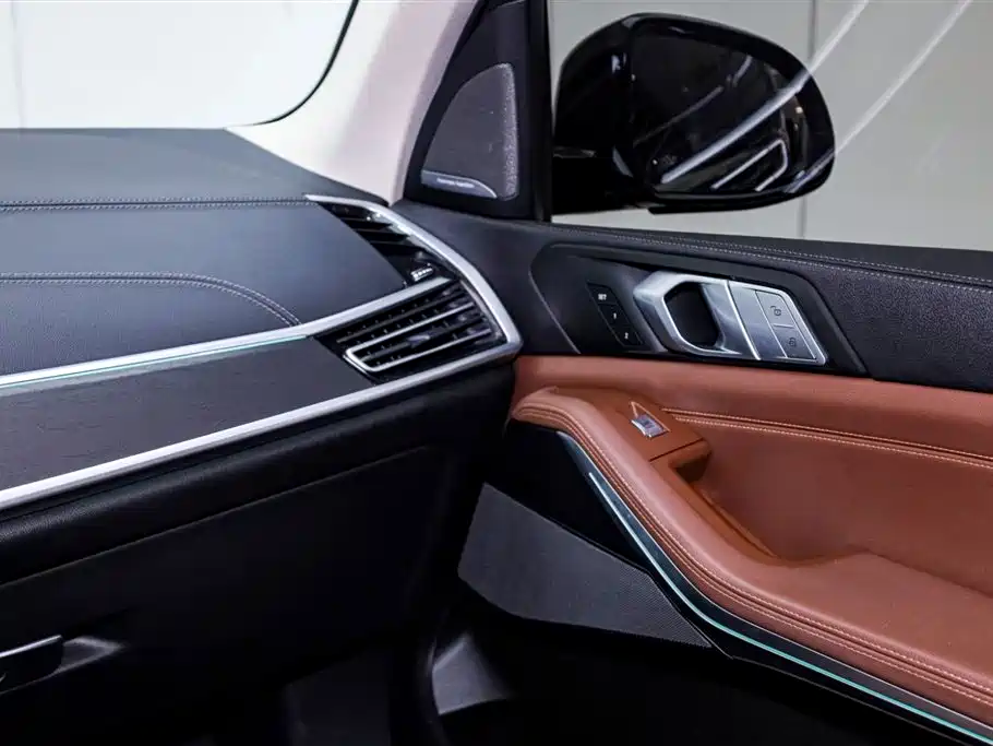 BMW X7 2022 — фото 23