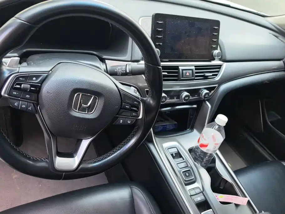 Honda Accord 2020 — фото 12