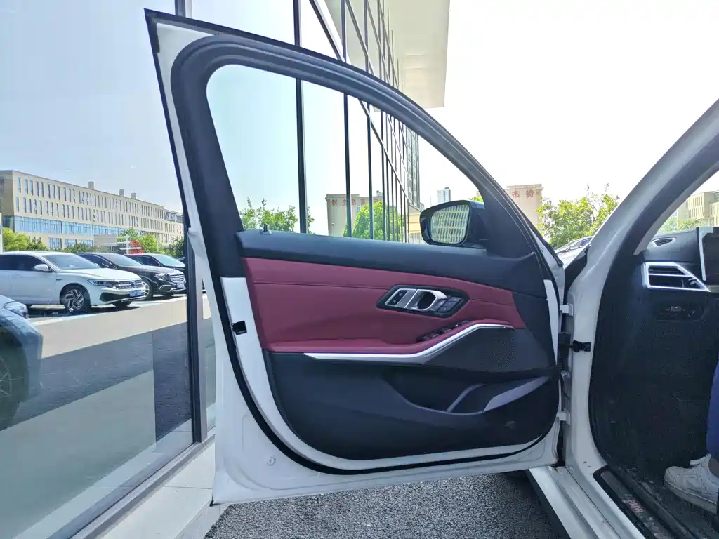 BMW i3 2025 — фото 9