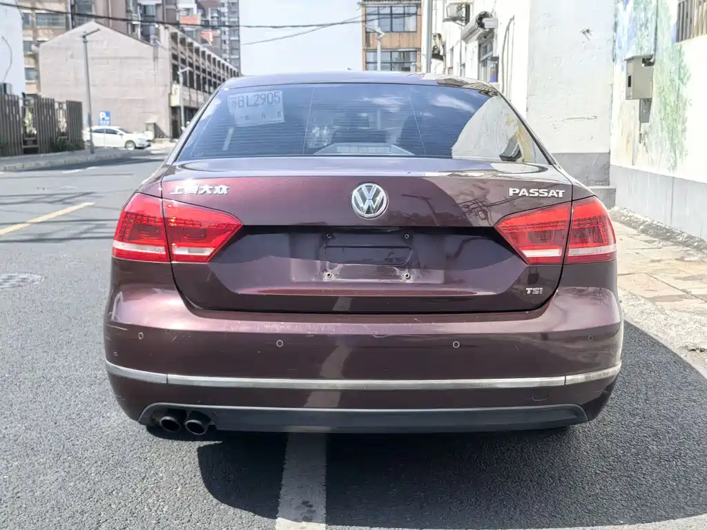 Volkswagen Passat 2013 — фото 12