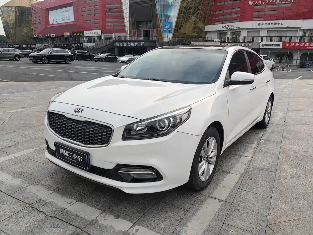 Kia K4 2015 — фото 1