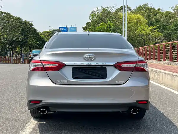 Toyota Camry 2019