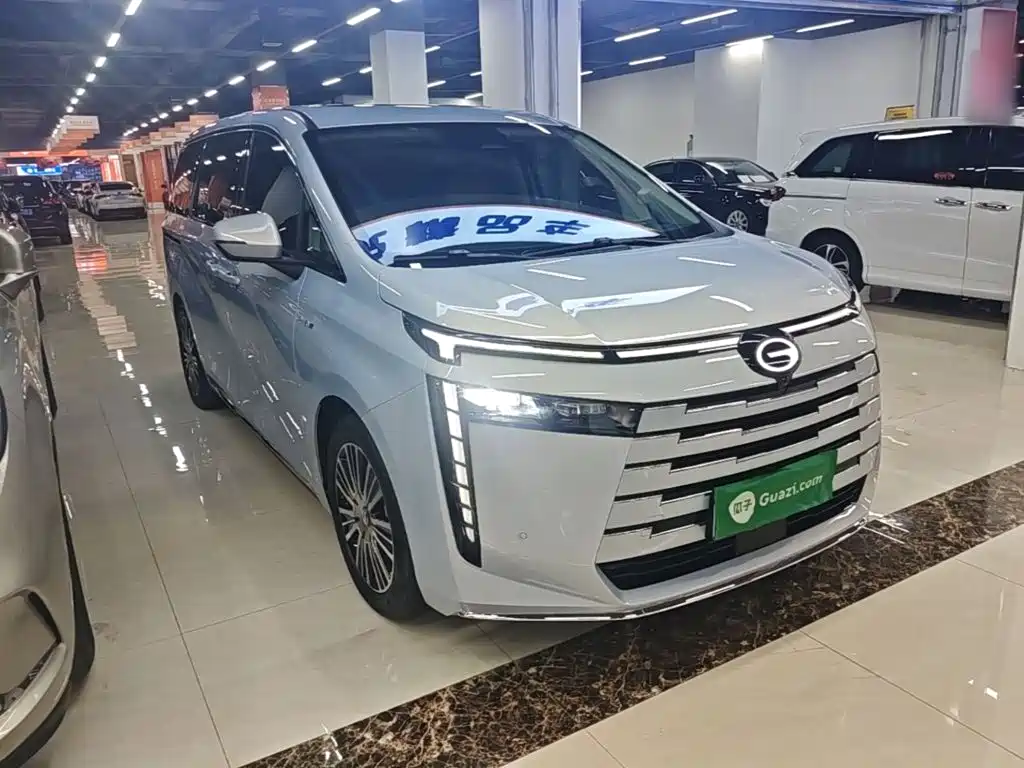 GAC Motor E8 PHEV 2024 — фото 4