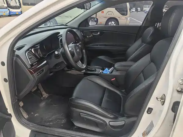 Kia K4 2014