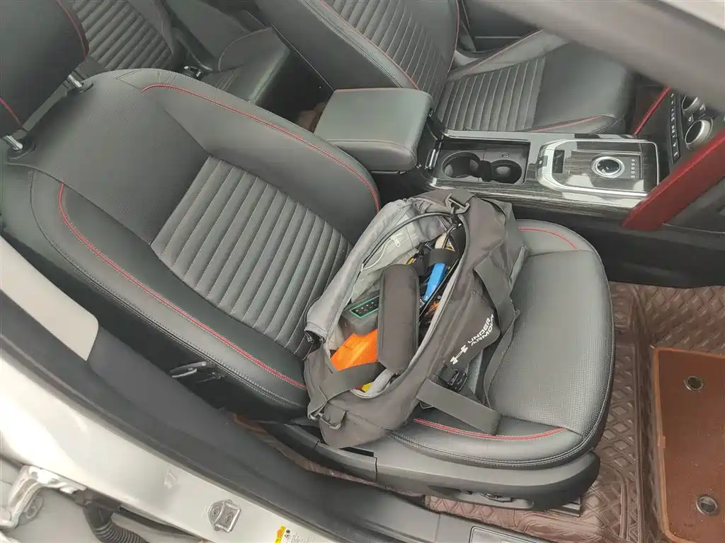 Land Rover Discovery Sport 2019 — фото 20