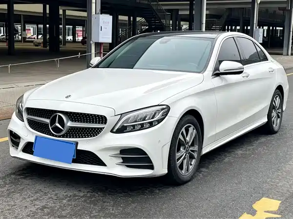 Mercedes-Benz C-Class 2021